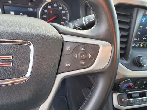 Used 2023 GMC Acadia SLT image 28