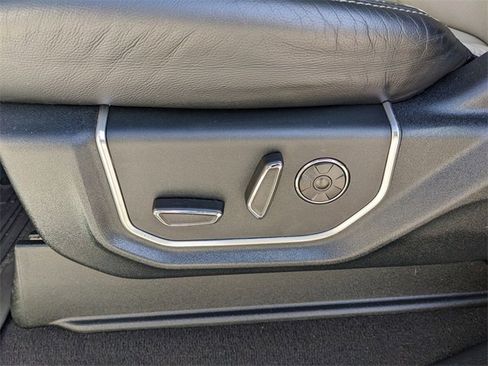 Certified 2021 Ford F450 Limited w/ FX4 Off-Road Package image 23