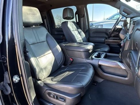 Used 2022 Chevrolet Silverado 3500 High Country image 28