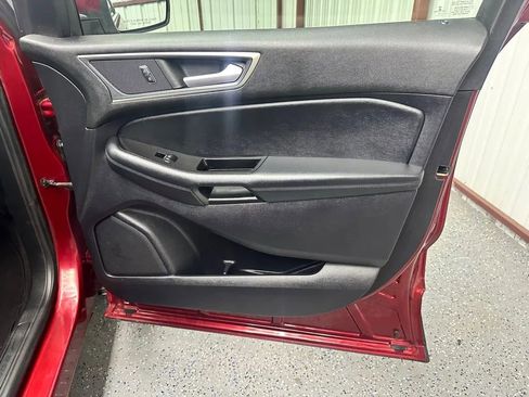Used 2019 Ford Edge SEL w/ Equipment Group 201A image 12