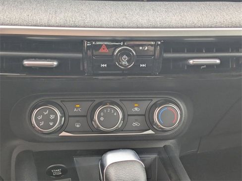 New 2026 Nissan Kicks S image 20