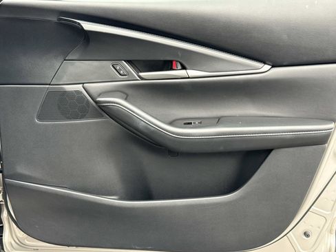 Used 2022 MAZDA CX-30 AWD 2.5 S w/ Select Package image 17