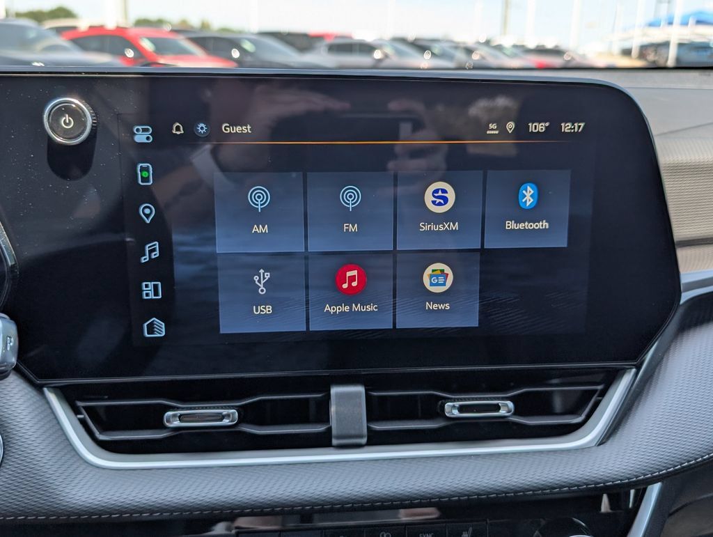 New 2027 Chevrolet Equinox LT w/ Convenience Package II FWD image 18