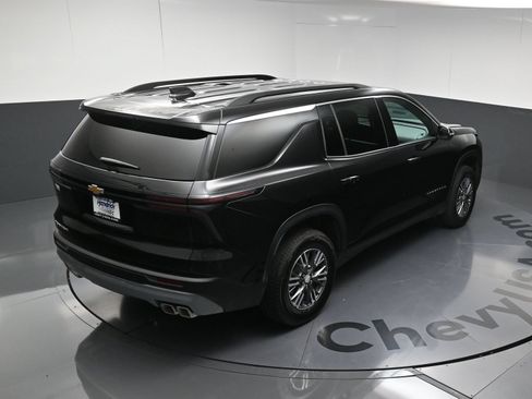 Used 2026 Chevrolet Traverse LT w/ Driver Confidence Package FWD image 34