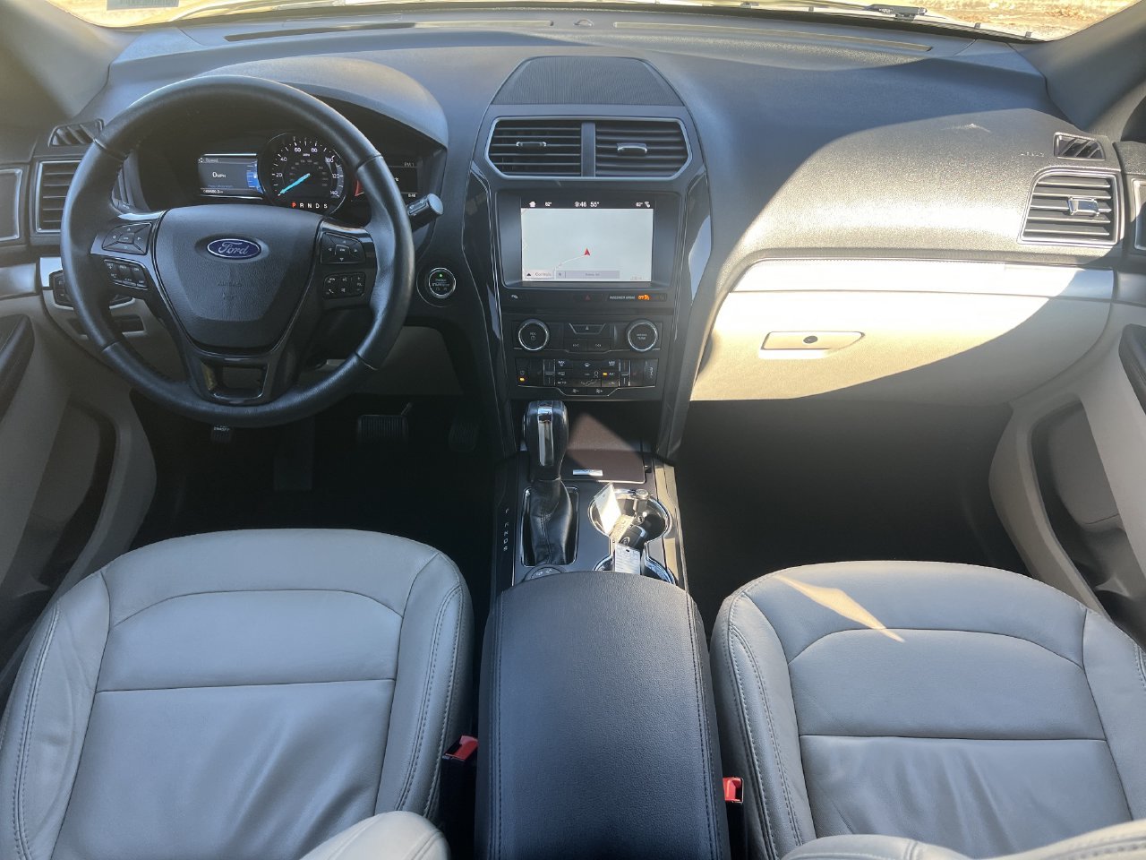 Used 2018 Ford Explorer XLT w/ Equipment Group 202A AWD/4WD image 5