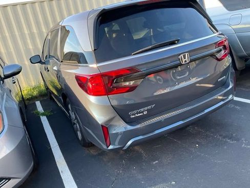 Used 2026 Honda Odyssey Touring image 9