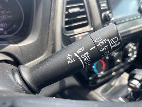 Used 2019 Honda HR-V LX image 14