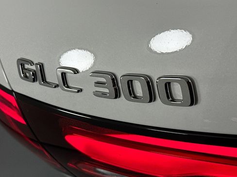 New 2026 Mercedes-Benz GLC 300 image 8