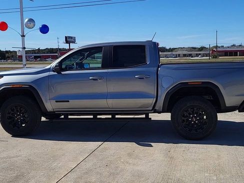 New 2026 GMC Canyon Elevation w/ Convenience Package image 5