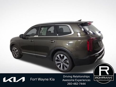 Used 2022 Kia Telluride S FWD image 11