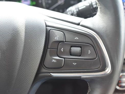 Used 2020 Buick Encore GX Essence w/ Experience Buick Package image 21