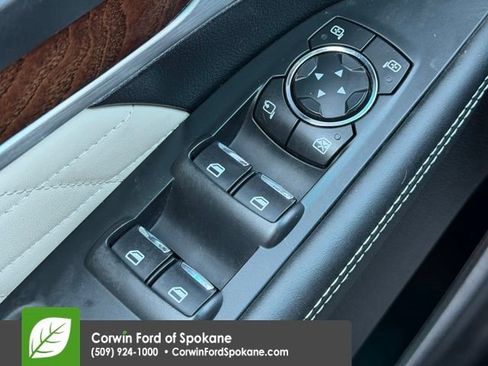 Used 2016 Ford Explorer Platinum AWD/4WD image 22