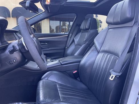 Used 2013 BMW M5 RWD image 22