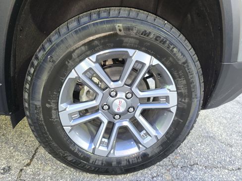 New 2026 GMC Terrain Elevation image 30