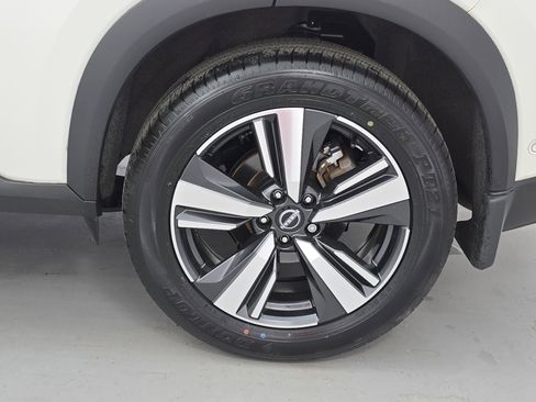 Certified 2023 Nissan Rogue Platinum w/ Platinum Premium Package FWD image 34