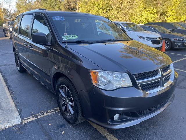 Used 2016 Dodge Grand Caravan FWD image 2