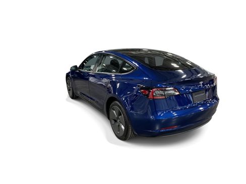 Certified 2023 Tesla Model 3 Standard Range RWD image 4