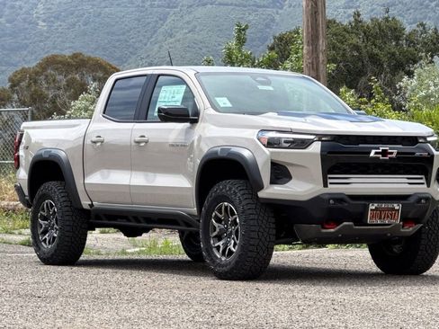 New 2026 Chevrolet Colorado ZR2 w/ Technology Package AWD/4WD image 2