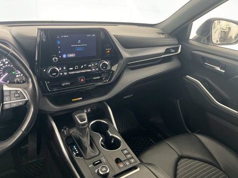 Used 2023 Toyota Highlander XSE AWD/4WD image 35