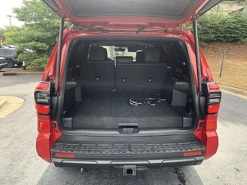 Certified 2025 Toyota 4Runner TRD Off-Road Premium AWD/4WD image 22