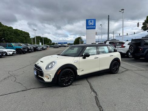 Used 2017 MINI Cooper Clubman S AWD/4WD image 1