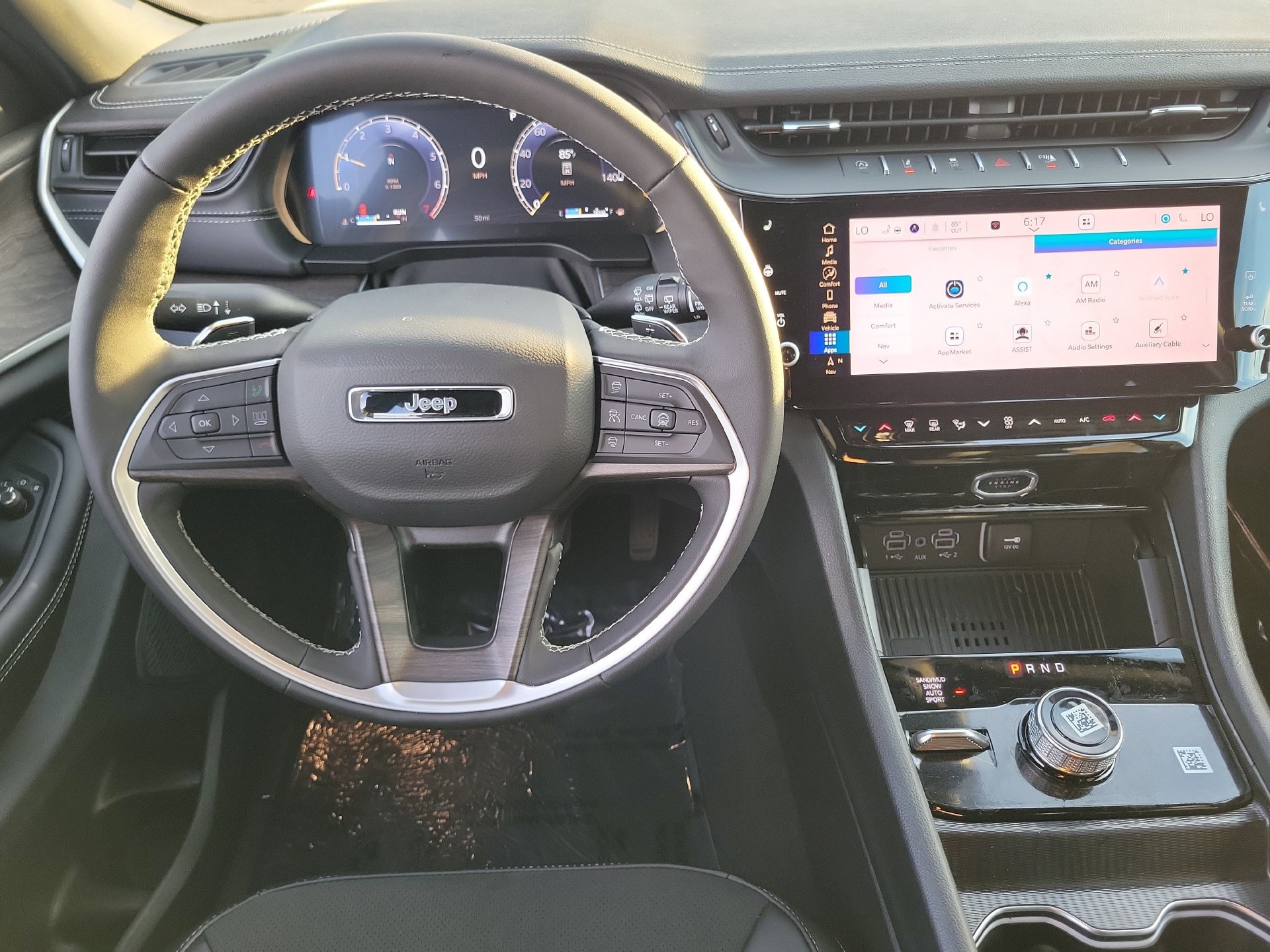 New 2026 Jeep Grand Cherokee Altitude AWD/4WD image 4