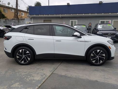 Used 2022 Volkswagen ID.4 Pro S image 8