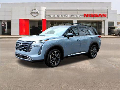 New 2026 Nissan Pathfinder Platinum image 7