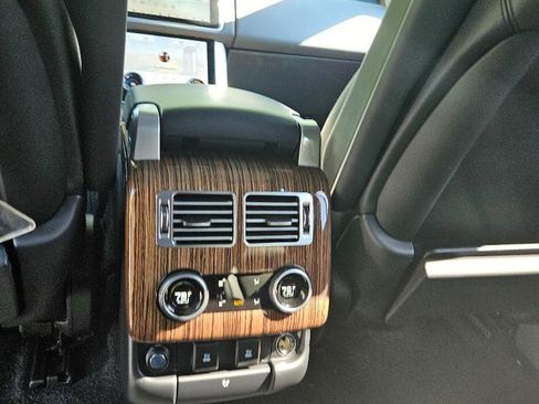 Used 2018 Land Rover Range Rover Supercharged image 55