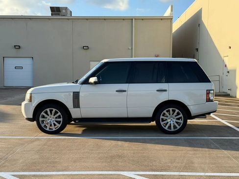 Used 2010 Land Rover Range Rover Supercharged AWD/4WD image 4
