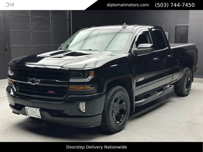 Used 2018 Chevrolet Silverado 1500 LT w/ Midnight Edition