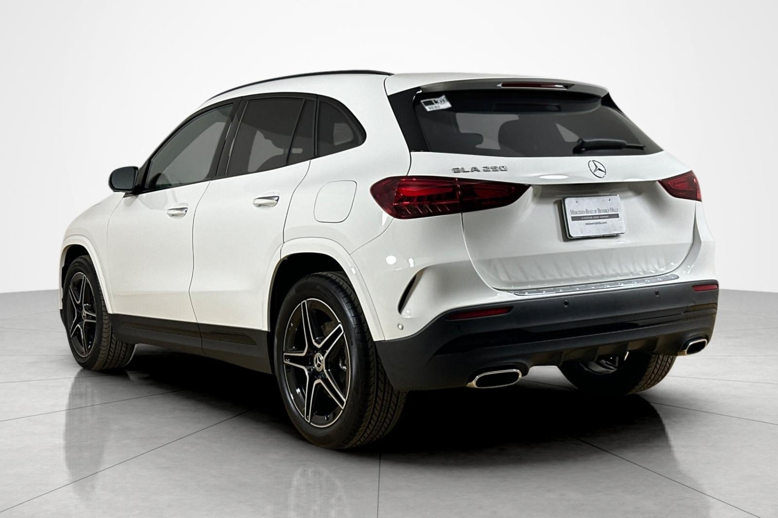 Used 2026 Mercedes-Benz GLA 250 image 3