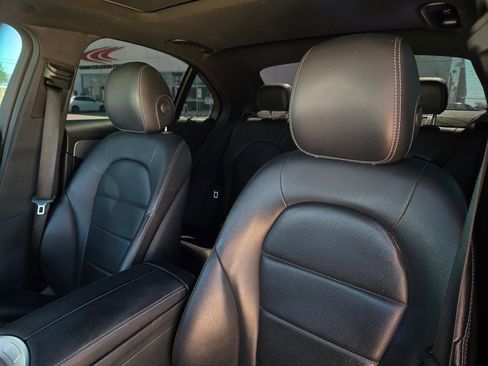 Used 2018 Mercedes-Benz C 300 4MATIC Sedan image 13
