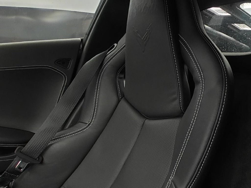 Used 2026 Chevrolet Corvette Stingray Coupe w/ 1LT RWD image 9