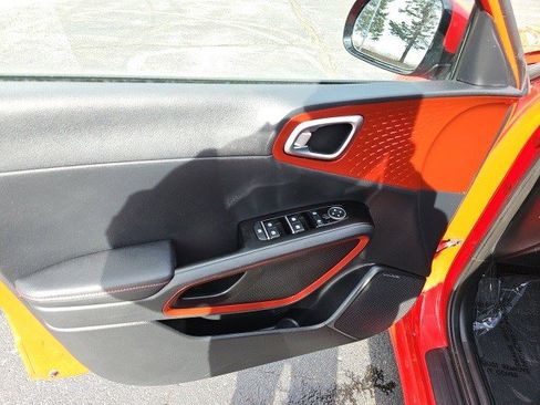 Used 2022 Kia Soul Turbo image 20