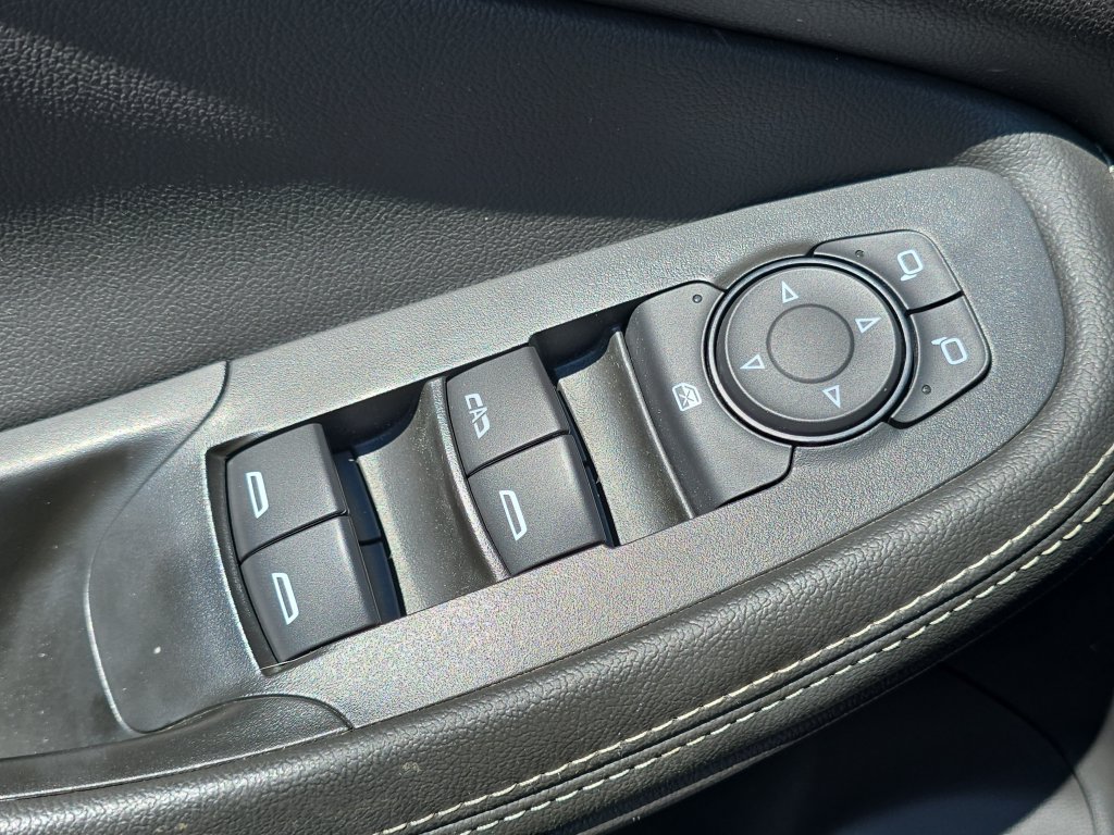 Certified 2024 Buick Encore GX Preferred AWD/4WD image 29