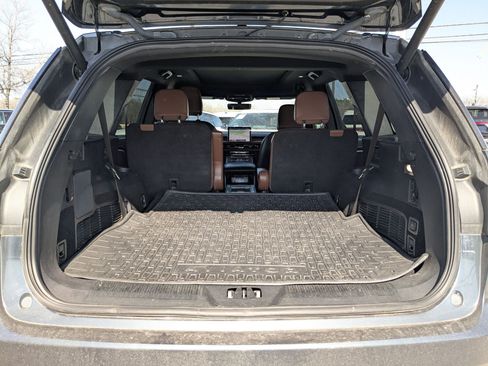 Used 2022 Lincoln Aviator Reserve w/ Equipment Group 201A image 22