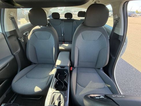 Used 2025 Kia K4 FWD image 35
