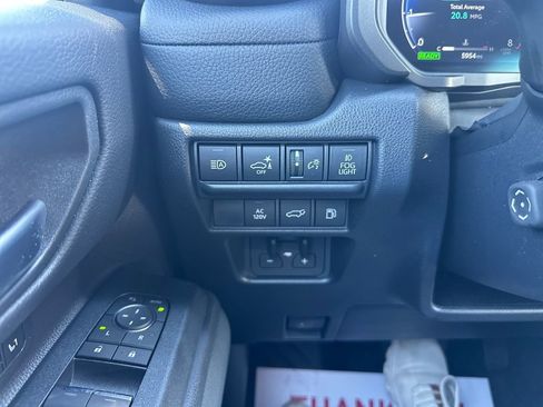 Used 2026 Toyota Land Cruiser w/ Premium Package AWD/4WD image 32