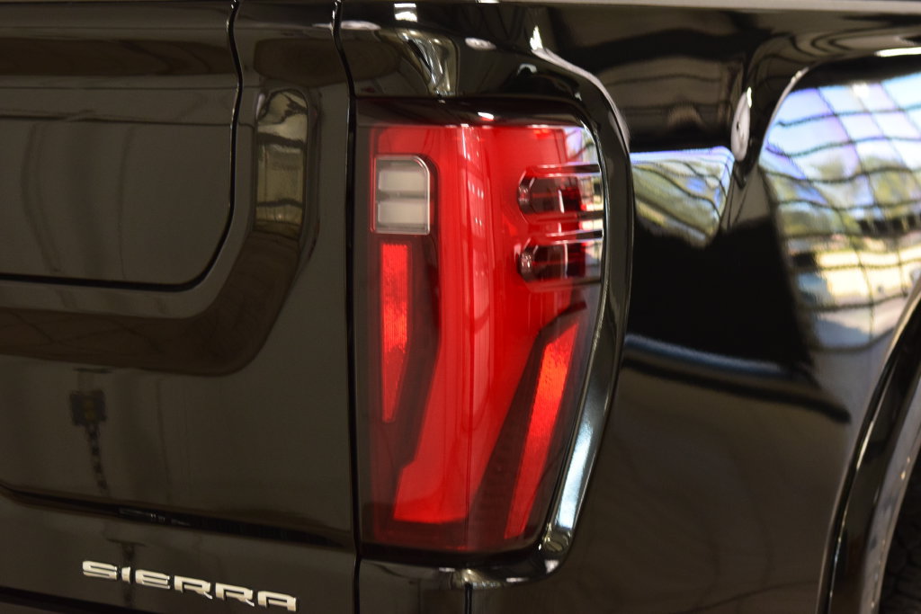 Used 2024 GMC Sierra 2500 Denali Ultimate AWD/4WD image 24