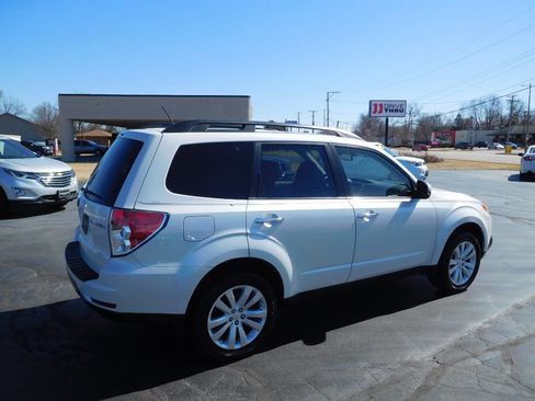 Used 2012 Subaru Forester 2.5X Premium w/ All-Weather Pkg image 6
