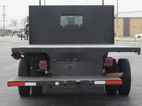 Used 2012 Ford F550 XL image 3