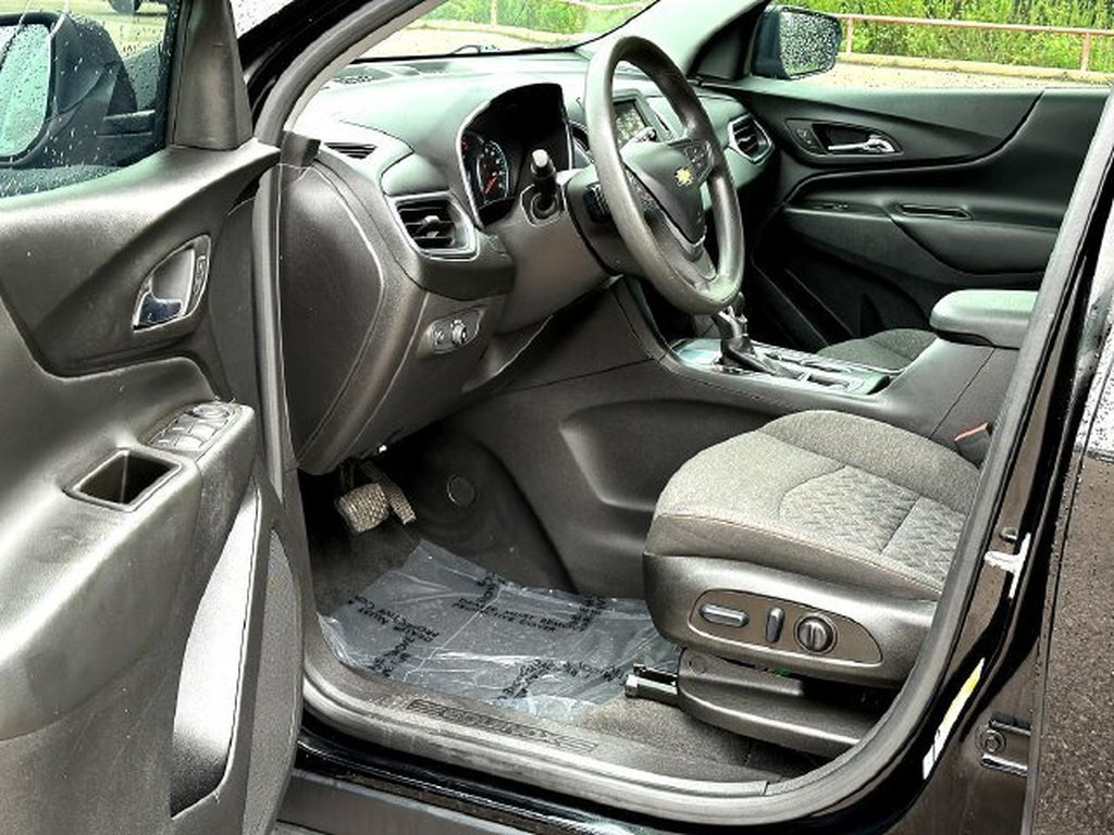 Used 2022 Chevrolet Equinox LT FWD image 10