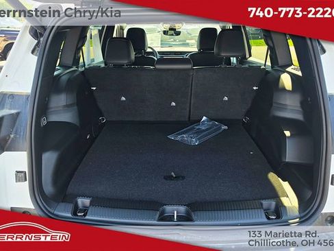 Used 2026 Jeep Cherokee Limited AWD/4WD image 12