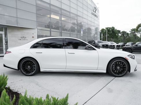 Used 2023 Mercedes-Benz S 500 4MATIC w/ AMG Line image 10
