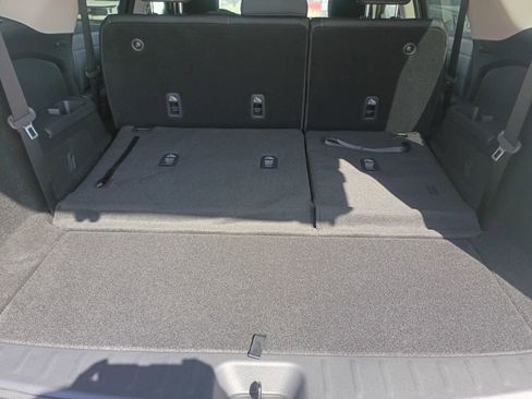 New 2026 Nissan Pathfinder SV image 8