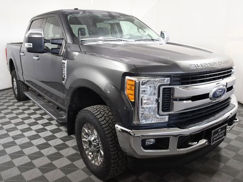 Used 2017 Ford F350 XLT image 9