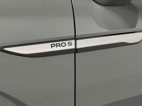 Used 2025 Volkswagen ID.4 Pro S RWD image 6