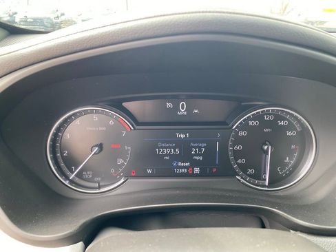 Used 2023 Cadillac XT4 Premium Luxury w/ Cold Weather Package image 16