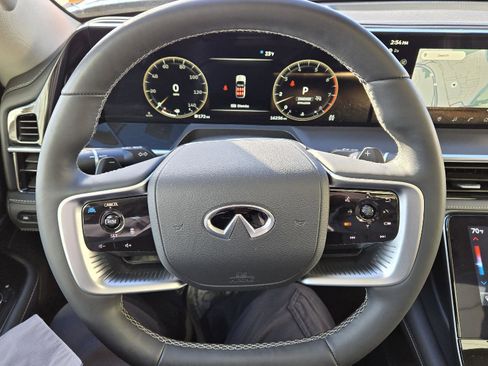 Certified 2025 INFINITI QX80 Pure w/ Cargo Package image 22